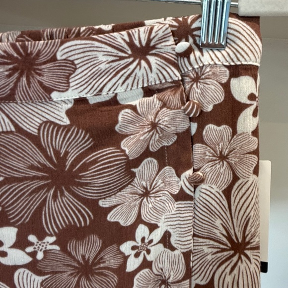 NWT Rip Curl Aloha Skate Skort Brown Floral (Size S) - Picture 6 of 10